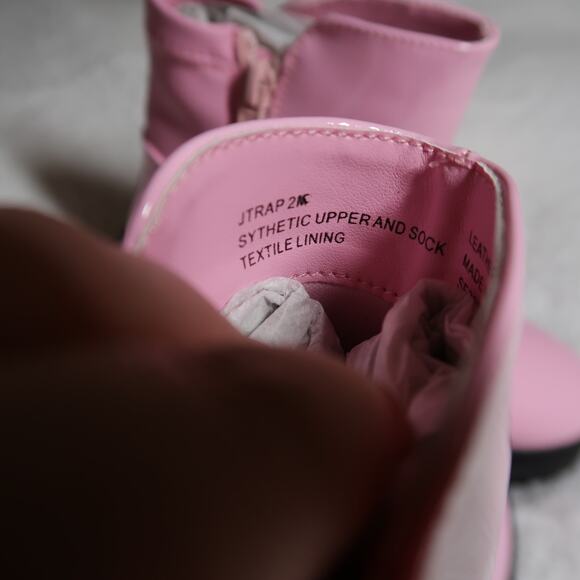 Steve Madden Trap Baby Pink Patent Leather Doc Style Boots Girls Size 2 NEW - Picture 9 of 16